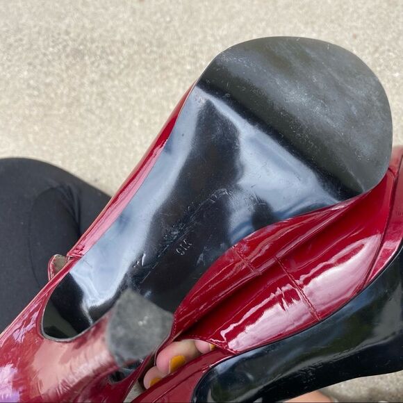 🍄 AK Anne Klein Red Strappy Open Toe Pumps - Picture 10 of 10